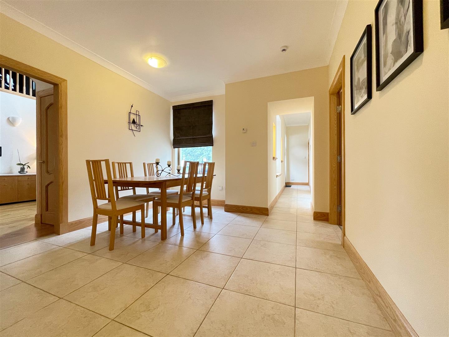 Laigh Blackmoss, Strathaven Residence Estate Agents